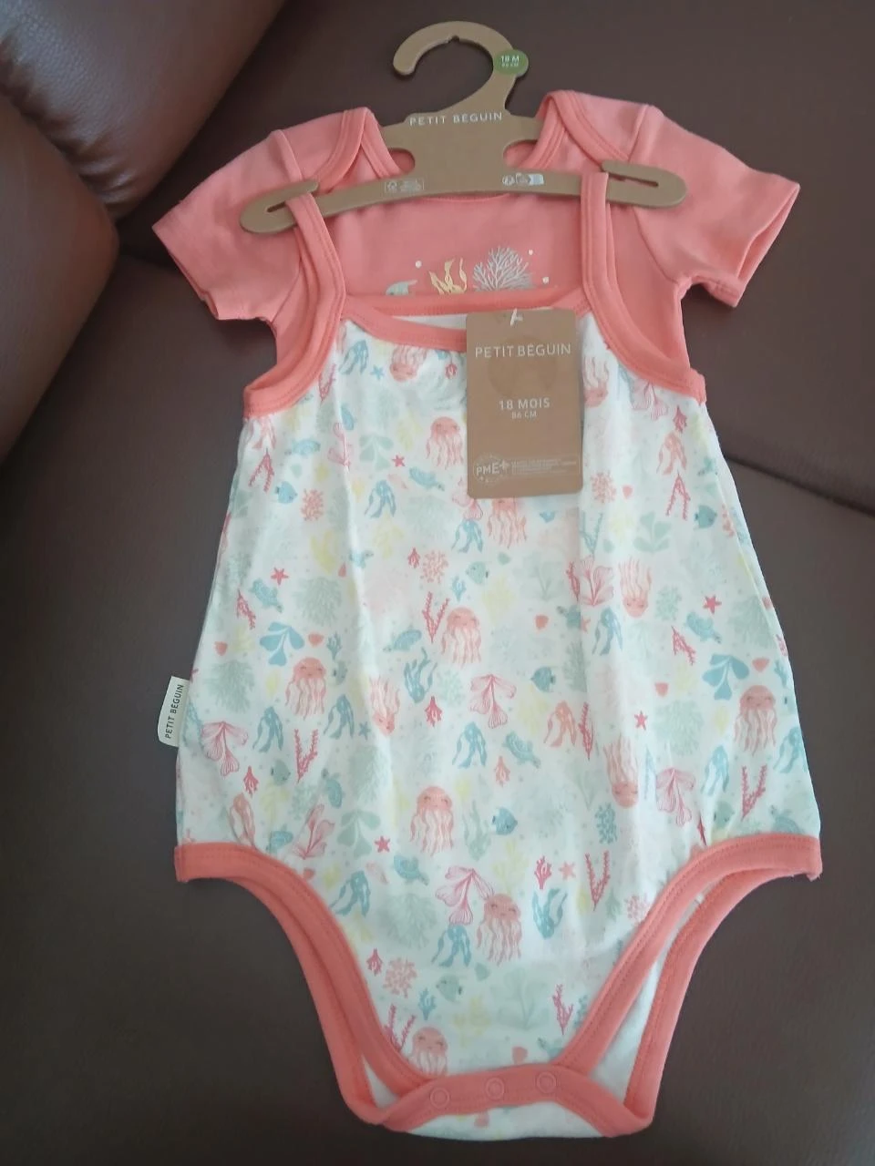 lot 2 bodies sans manches et manches courtes fille petit beguin 86 cm 18 mois